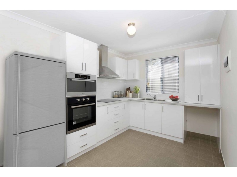 16 Legend Crescent, Mandurah WA 6210