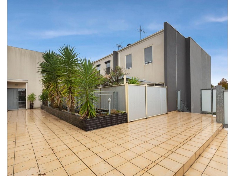 8/2-6 Scott Street, Essendon VIC 3040