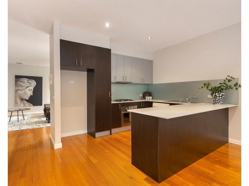 8/2-6 Scott Street, Essendon VIC 3040