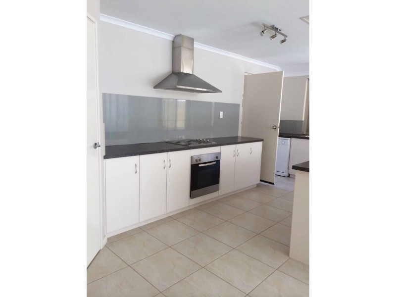 11 Elmhurst Drive, Clarkson WA 6030