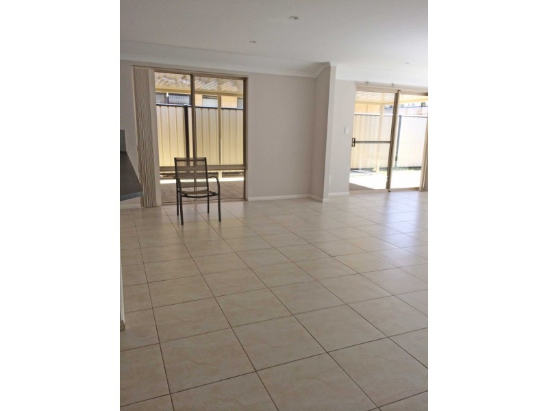 11 Elmhurst Drive, Clarkson WA 6030