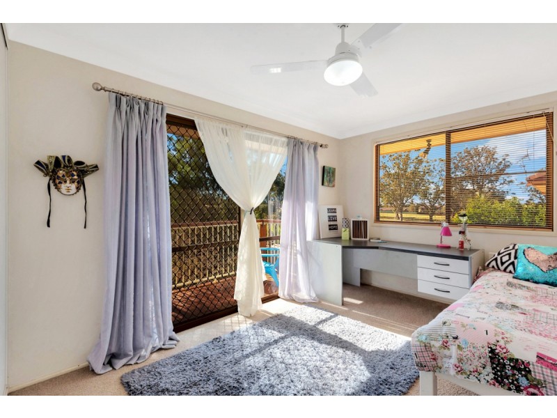 5 Jull Drive, Centenary Heights QLD 4350