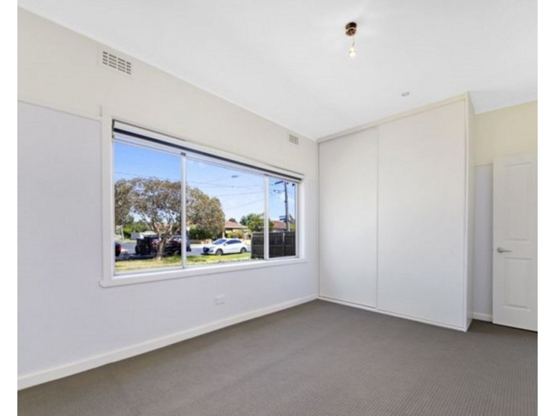 66 South Street, Hadfield VIC 3046