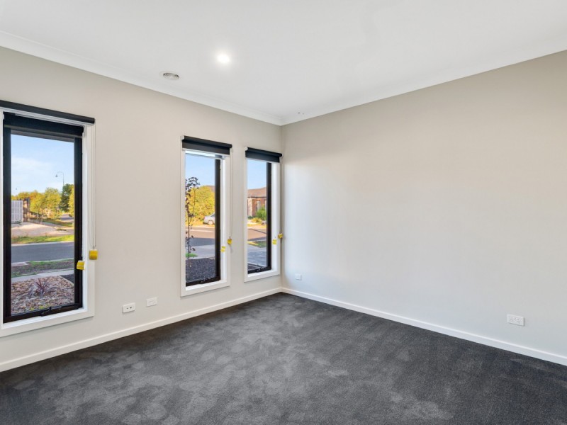 11 Claude Street, Kalkallo VIC 3064