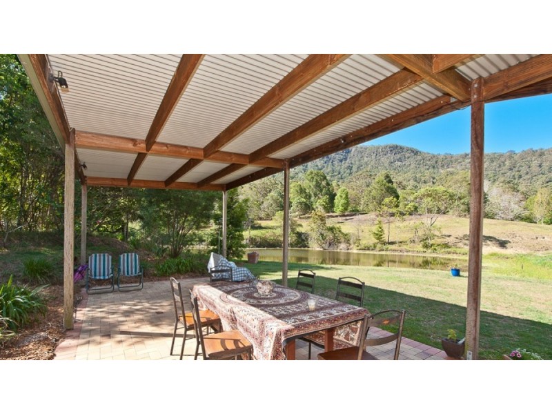 32 Masseys Creek Court, Cedar Creek QLD 4520