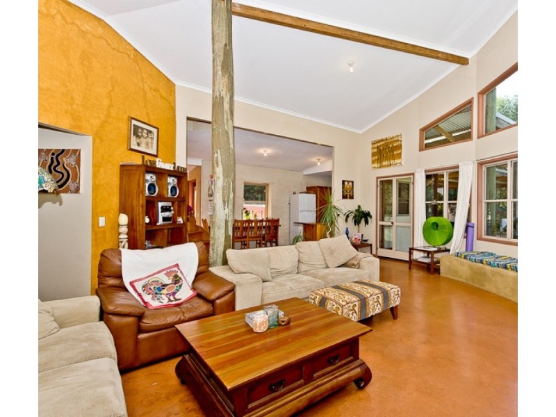 32 Masseys Creek Court, Cedar Creek QLD 4520