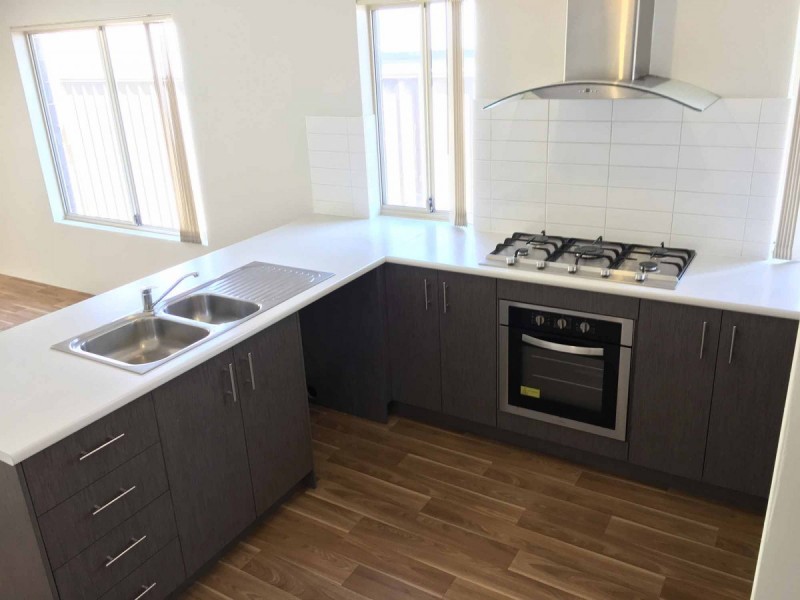 42 Harrogate Vista, Landsdale WA 6065