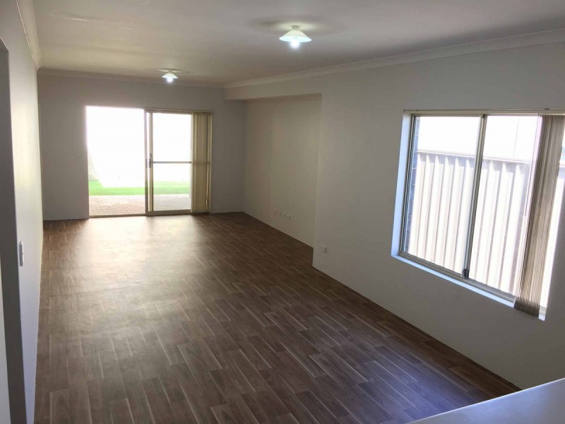 42 Harrogate Vista, Landsdale WA 6065