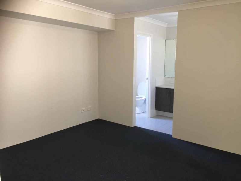 42 Harrogate Vista, Landsdale WA 6065