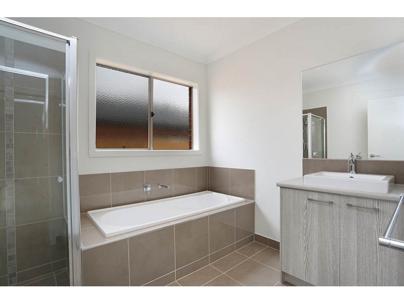 90 Howe Street, Miners Rest VIC 3352