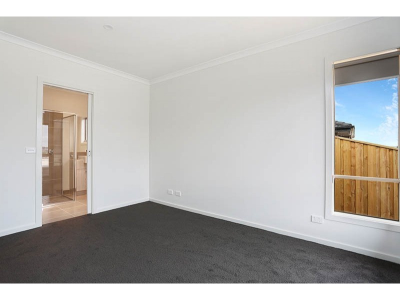 90 Howe Street, Miners Rest VIC 3352