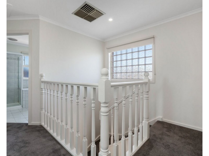 1A Curzon Street, Reservoir VIC 3073