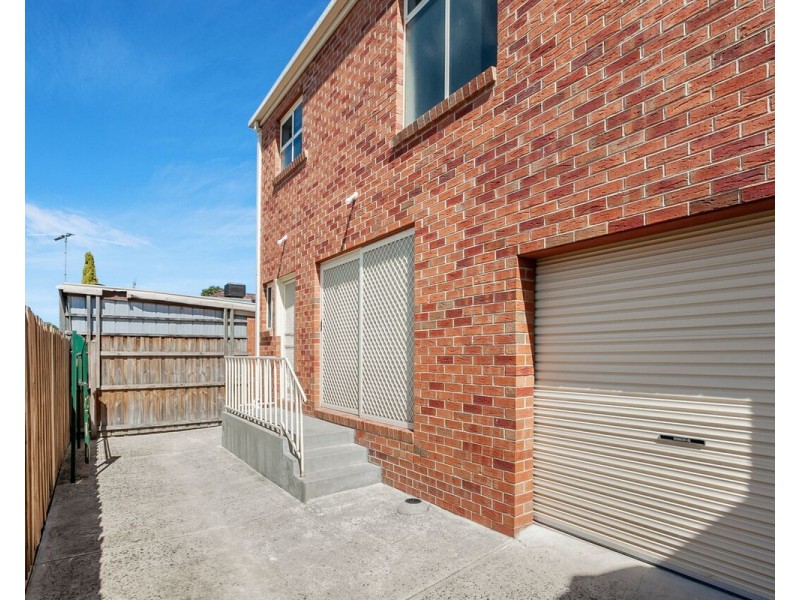 1A Curzon Street, Reservoir VIC 3073