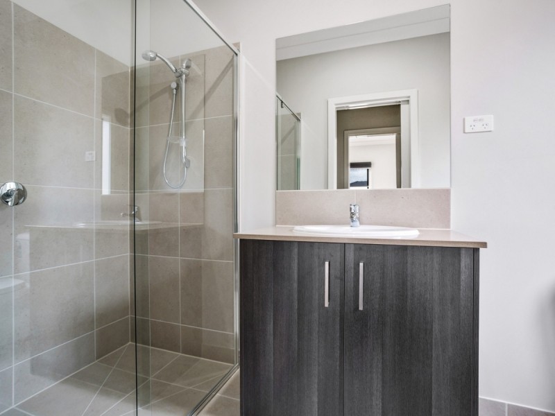 5 Oxbow Street, Mickleham VIC 3064