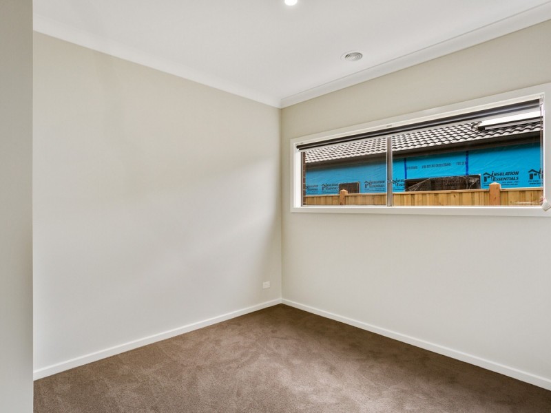 5 Oxbow Street, Mickleham VIC 3064