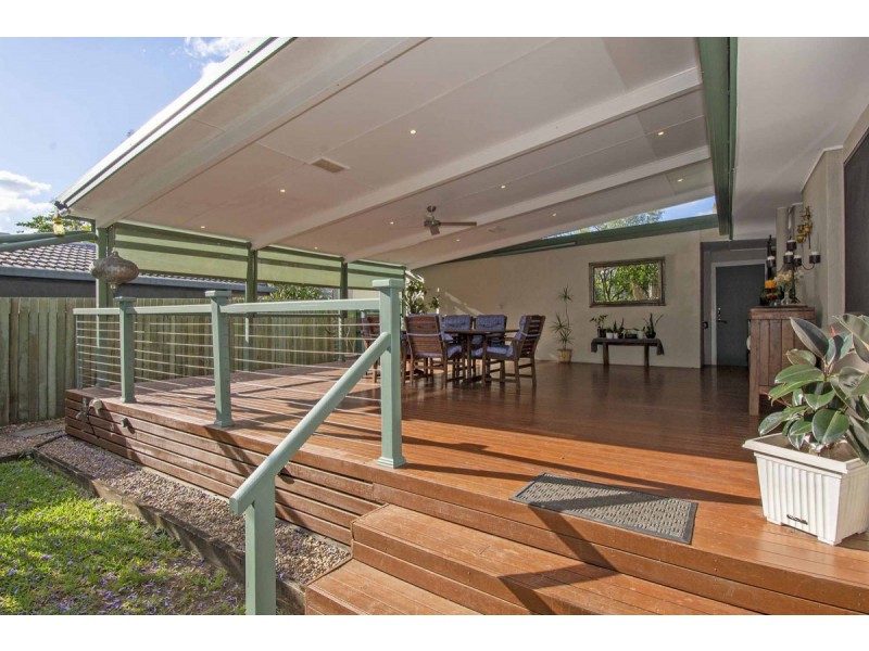 94 Kilkivan Avenue, Kenmore QLD 4069