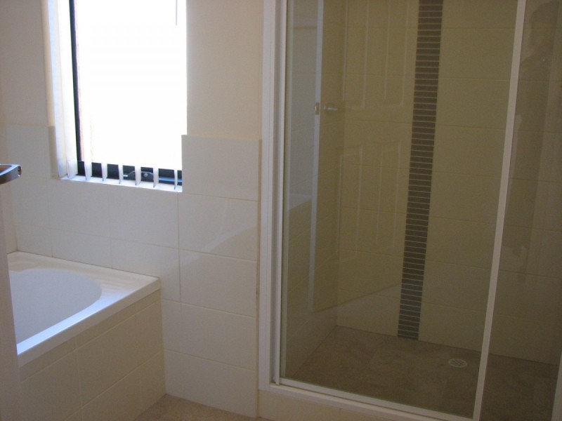 2/39 Tindal Avenue, Yangebup WA 6164