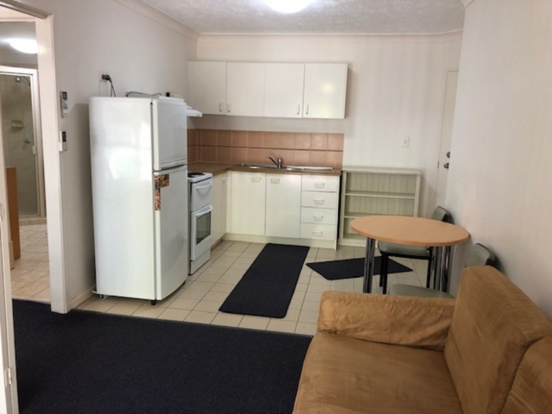 2/63 Queen Street, Southport QLD 4215