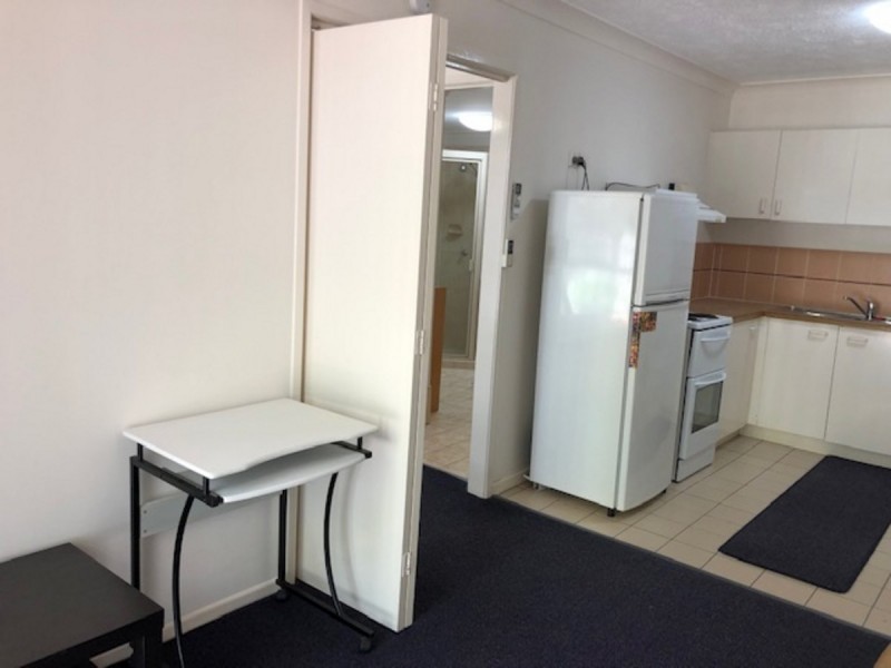 2/63 Queen Street, Southport QLD 4215