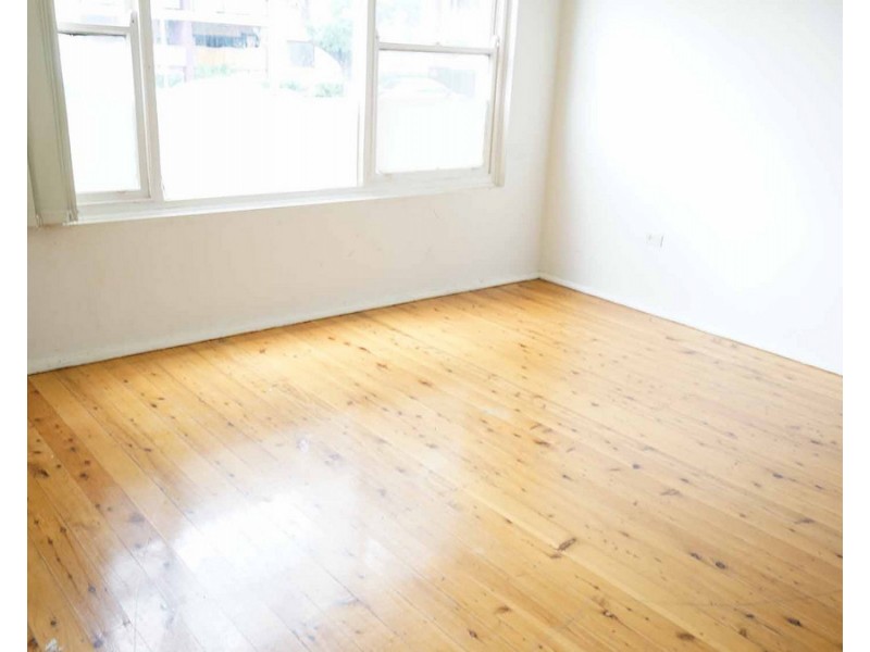 2/18 Eighth Avenue, Campsie NSW 2194