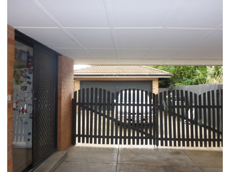 20 Alexander Crescent, Christie Downs SA 5164