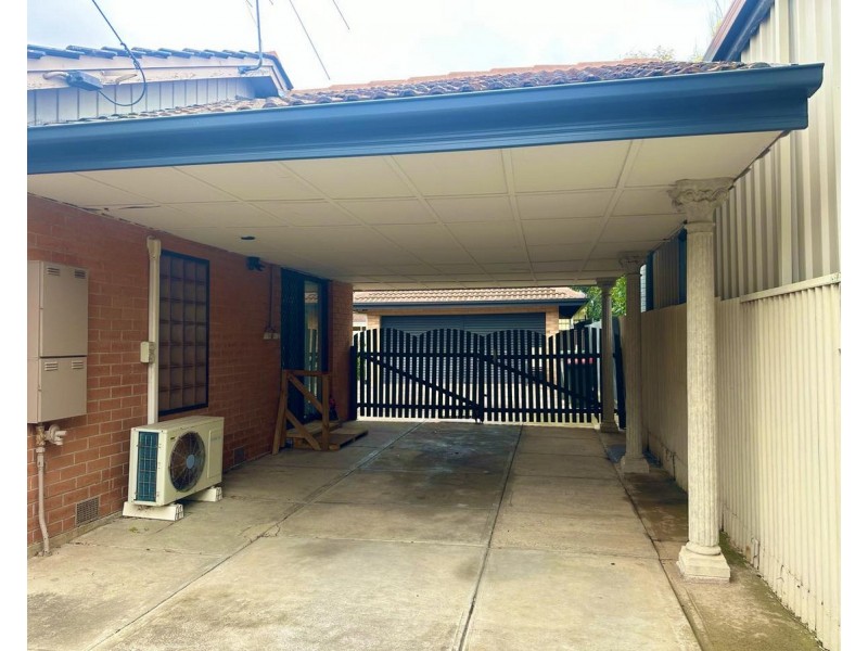 20 Alexander Crescent, Christie Downs SA 5164