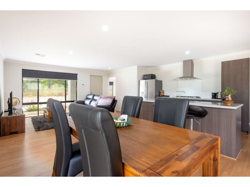 117A Hope Street, White Gum Valley WA 6162