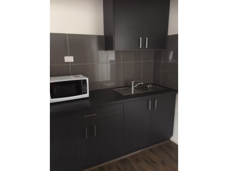 1/8 Rainsford Drive, Noble Park North VIC 3174