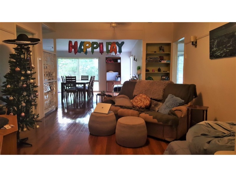 94 Beatrice Street, Taringa QLD 4068