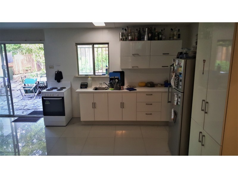 94 Beatrice Street, Taringa QLD 4068