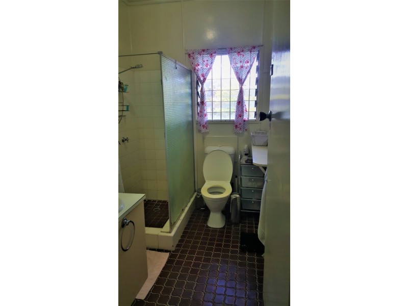 94 Beatrice Street, Taringa QLD 4068