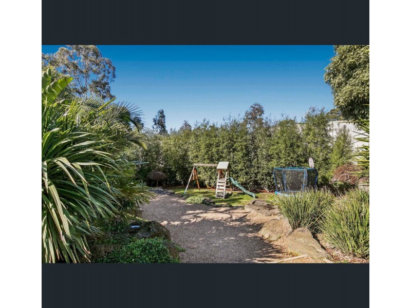 5 Wildwood Grove, Ringwood VIC 3134