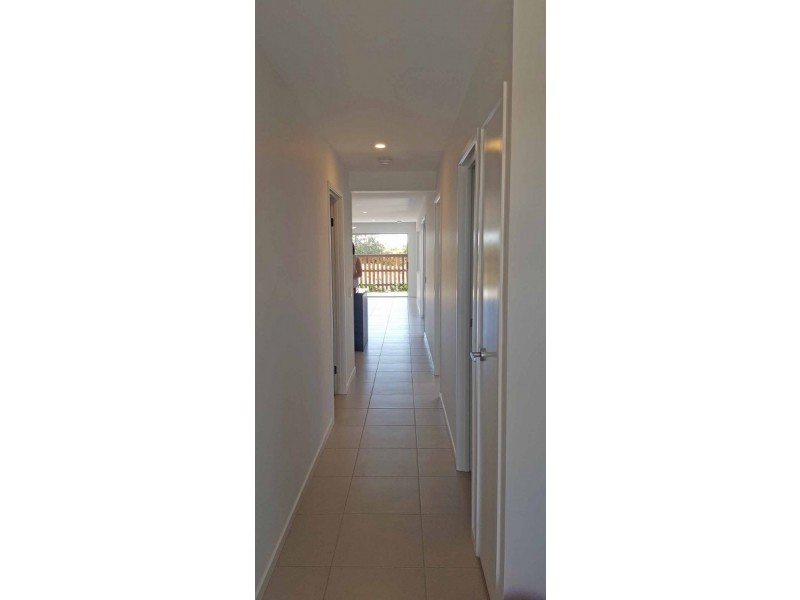 36 Gilvear Crescent, Strathpine QLD 4500