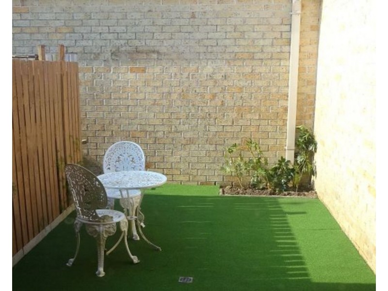 2/13 Park Street, Caloundra QLD 4551