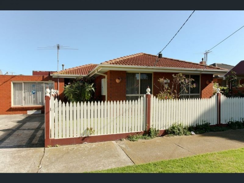 B/1 Bryan Avenue, Altona North VIC 3025
