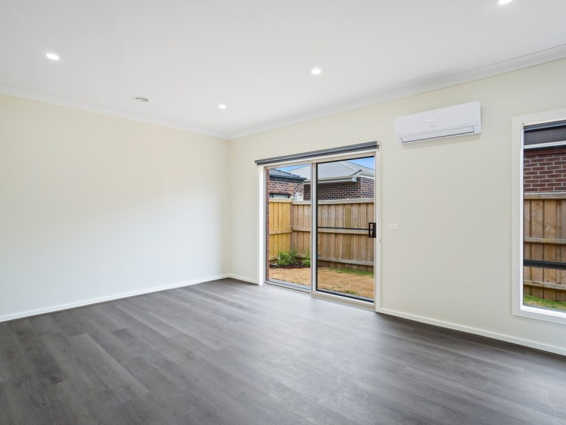 20 Charnwood Street, Mickleham VIC 3064
