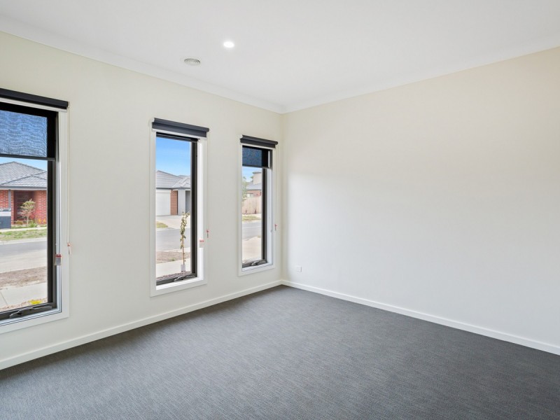 20 Charnwood Street, Mickleham VIC 3064