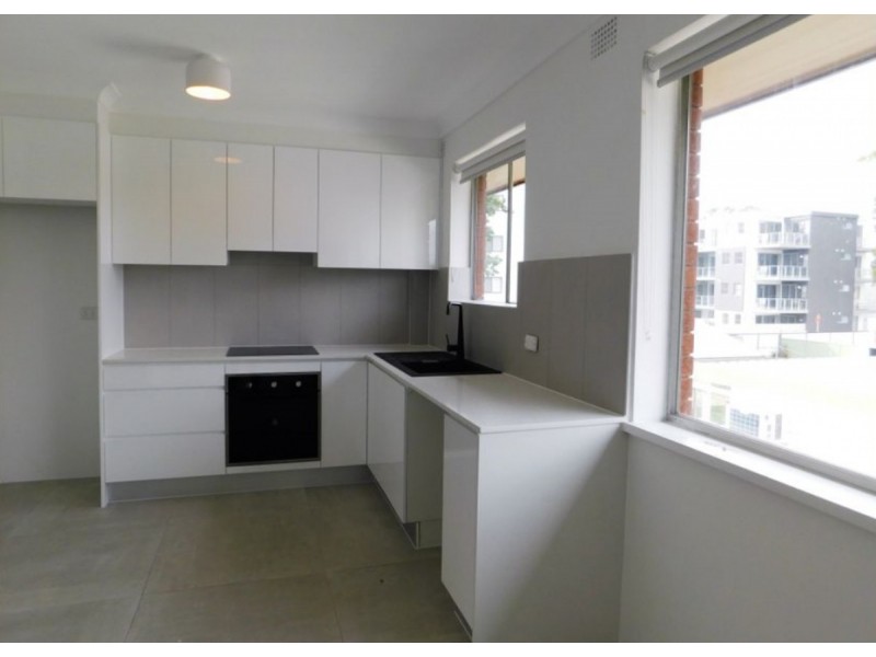 4/43 Aurelia Street, Toongabbie NSW 2146