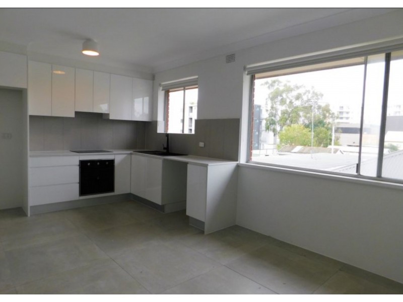 4/43 Aurelia Street, Toongabbie NSW 2146