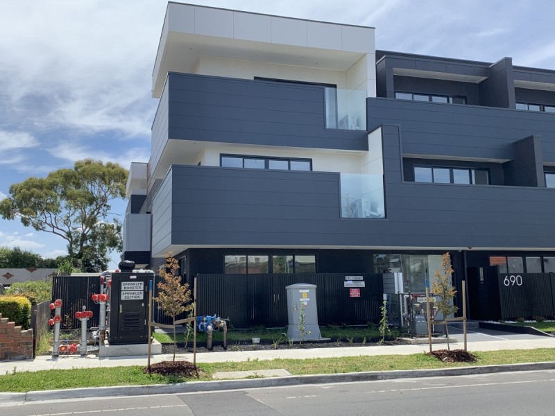 201/690 Barkly Street, West Footscray VIC 3012