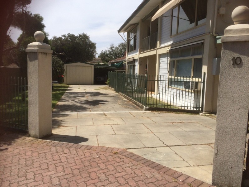 2/10 Yarrum Grove, Glenelg South SA 5045