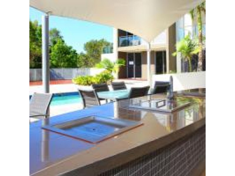 175/135 Lakelands Drive, Merrimac QLD 4226