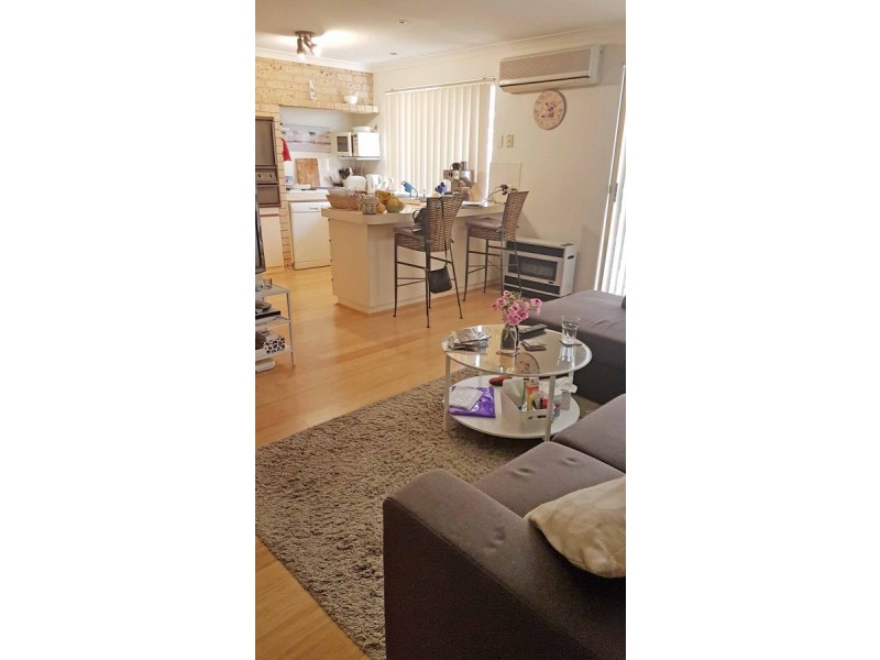 A/19 Cambrian Mall, Alexander Heights WA 6064