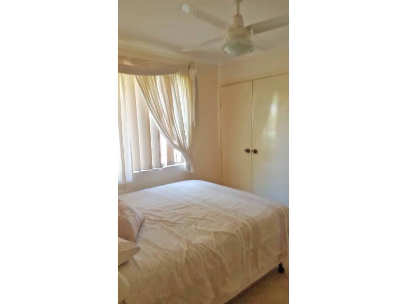 A/19 Cambrian Mall, Alexander Heights WA 6064