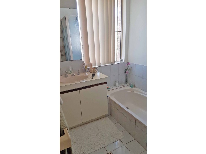 A/19 Cambrian Mall, Alexander Heights WA 6064