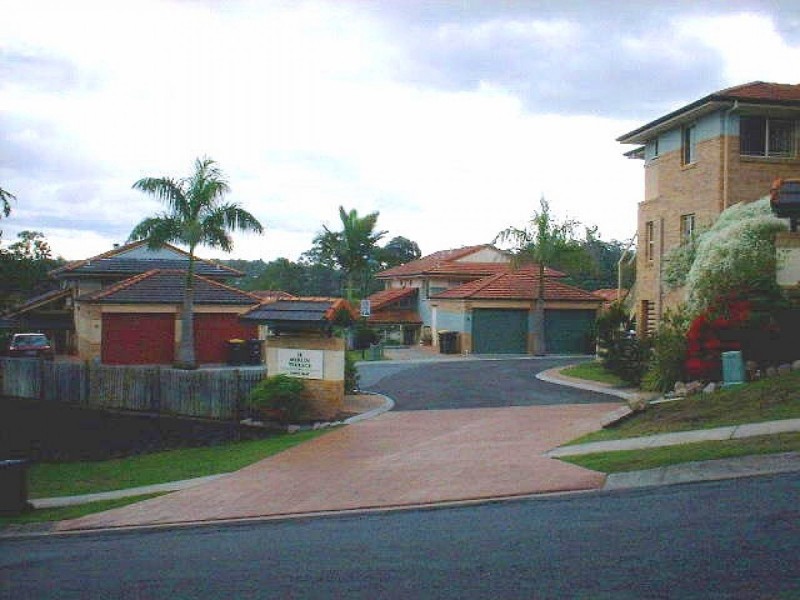 8/19 Merlin Terrace, Kenmore QLD 4069