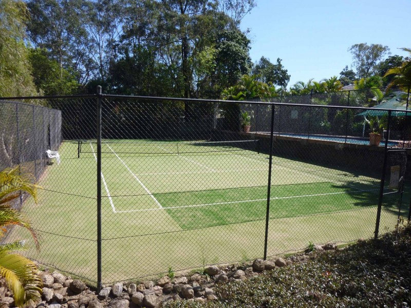 8/19 Merlin Terrace, Kenmore QLD 4069