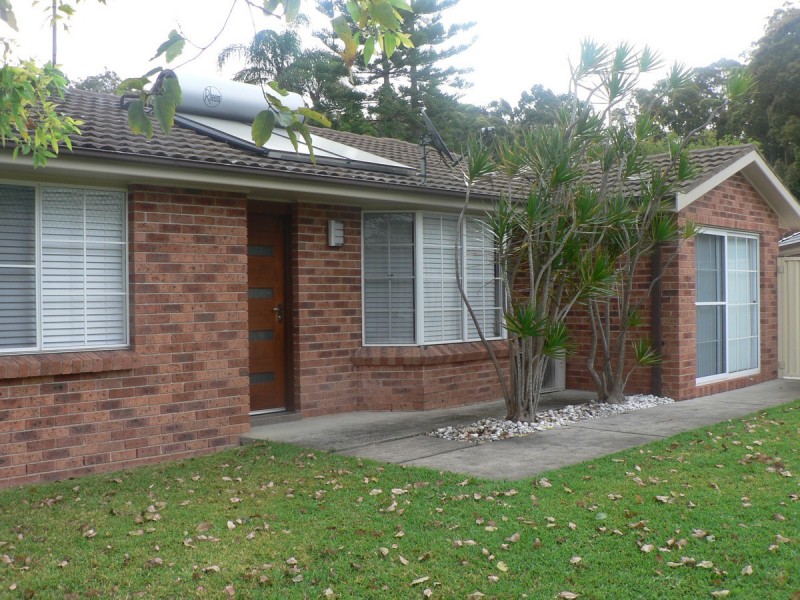 6 Seppelt Close, Eleebana NSW 2282