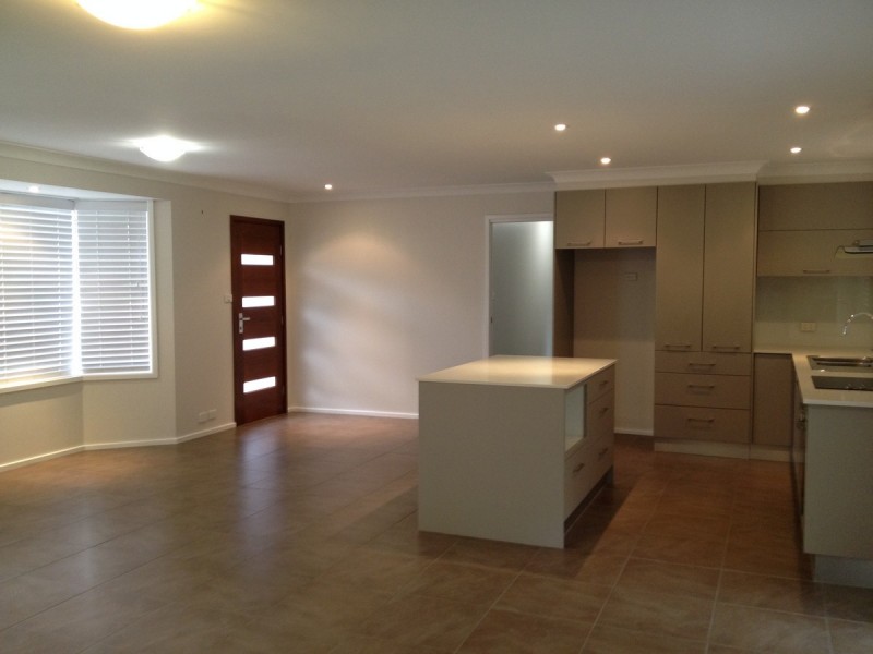 6 Seppelt Close, Eleebana NSW 2282
