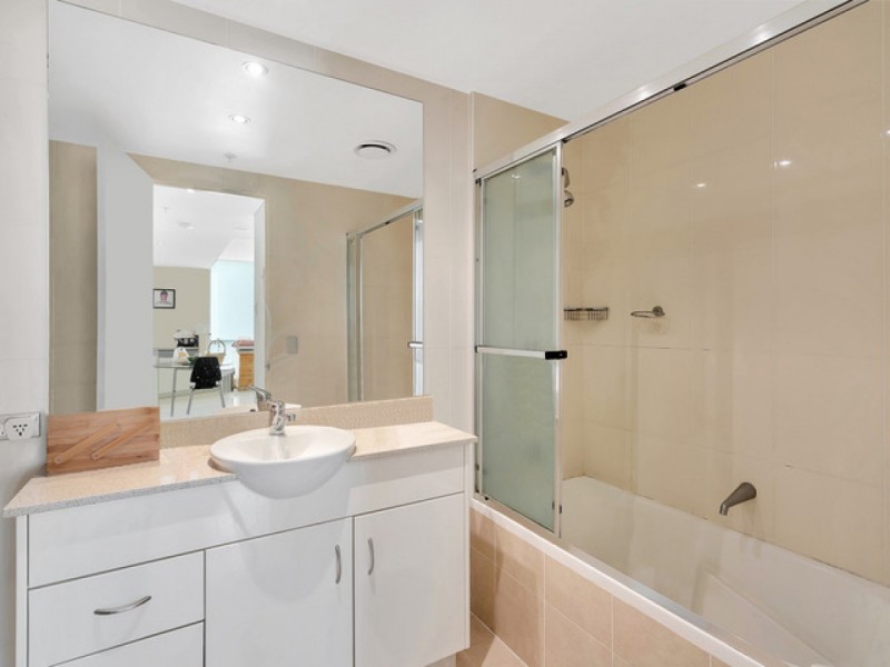 703/1 Como Street, Southport QLD 4215